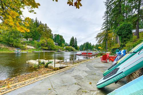 Pet-Friendly Studio with Fire Pit in Olympia!