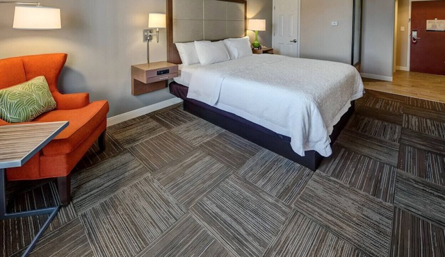 Pet-Friendly & Stylish Getaway! Free Breakfast