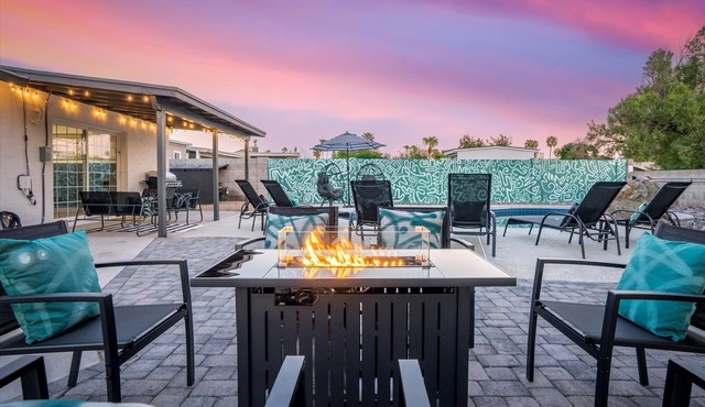 Pet-friendly stylish retreat with private pool, spa, ping pong, foosball + more!