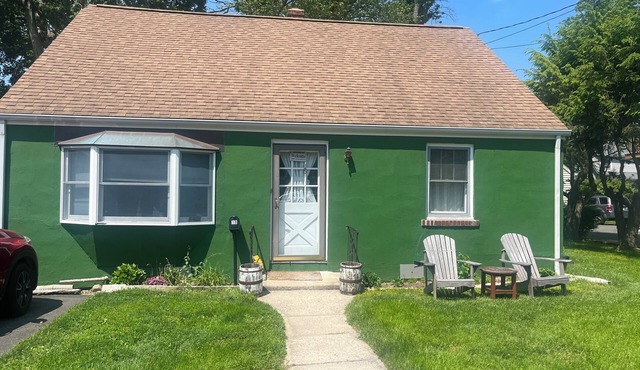 Pet Friendly Suburban Retreat