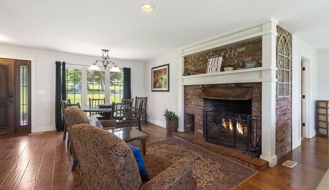 Pet Friendly Table Rock Retreat Steps from the Lake with Hot Tub, Billiards & Fireplace