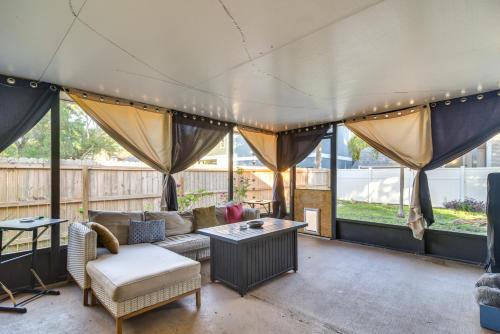 Pet-Friendly Tampa Bay Getaway Walk to the Water!