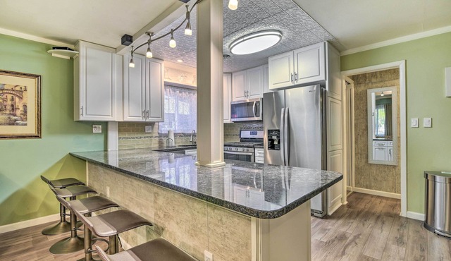 Pet-friendly Taylor Home w/Backyard Oasis!