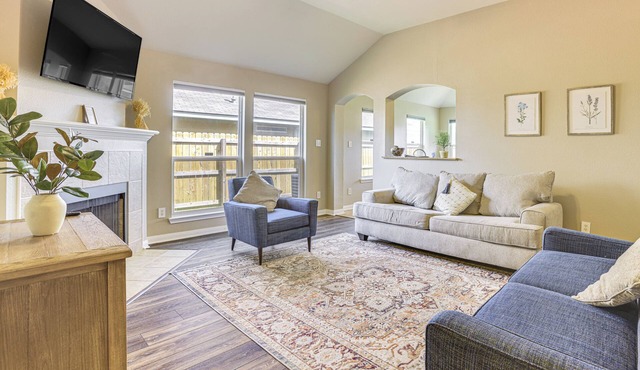 Pet-friendly Texas Retreat w/Fenced-in Yard!