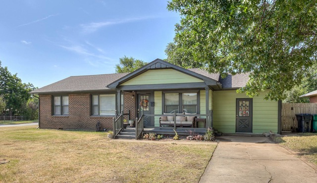 *PET FRIENDLY* The Burrow Comfortable 3bed
