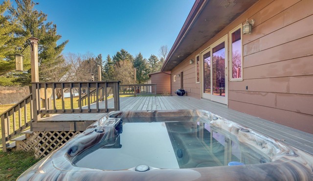 Pet-Friendly Tomahawk Home: Deck & Private Hot Tub