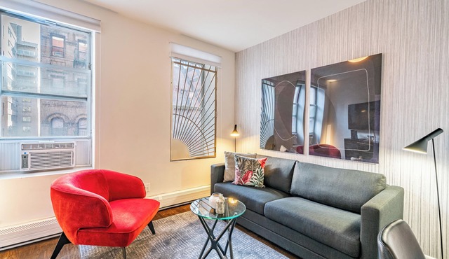 Pet-Friendly UES One Bedroom Near Central Park
