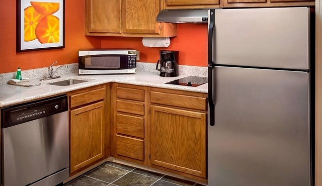 Pet-Friendly Unit Minutes from Allentown Art Museum w/Free Breakfast