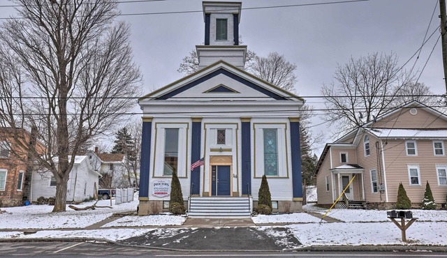 Pet-Friendly Upstate New York Vacation Rental