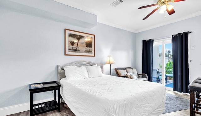 ☀️Pet Friendly-Walk to Beach-Pool-Seaglass Shack☀️