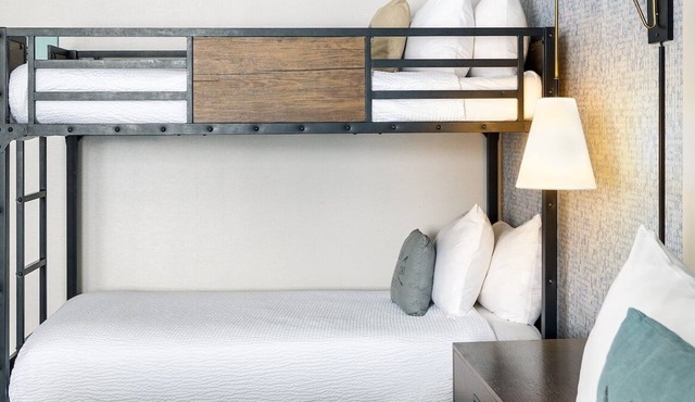 Pet-friendly Accommodation with Heated Outdoor Pool, Ski-to-door Access