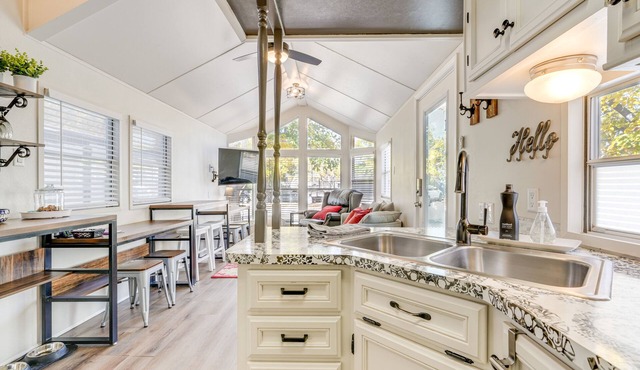 Pet-Friendly Utah Cottage Near Zion National Park!