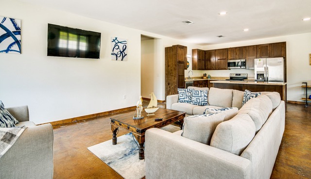 Pet-Friendly Vacation Rental Near Bull Shoals Lake