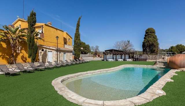 Pet-Friendly Villa Masía Can Trabal with Mountain View, Pool, Jacuzzi, Wi-Fi, A/C, Terrace & Garden
