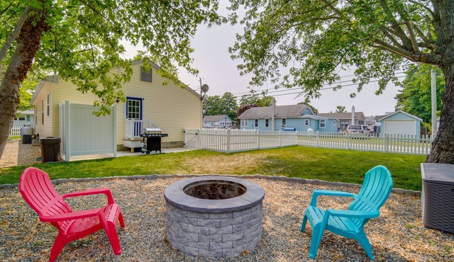 Pet-Friendly Villas Vacation Rental: Walk to Bay