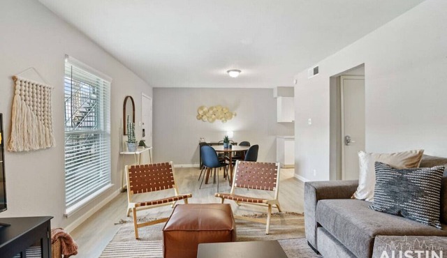 Pet Friendly w/ a Pool Near Mueller | Free Parking