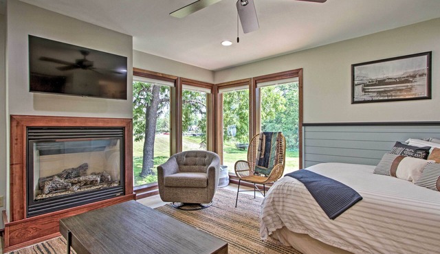 Pet-Friendly Wabasha Studio: Boat, Ski & Explore!