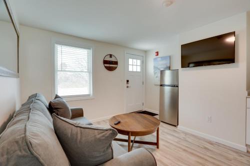 Pet-Friendly Wareham Retreat Near Onset Beach!