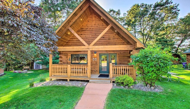 Pet-friendly Warrens Cabin w/Fire Pit!