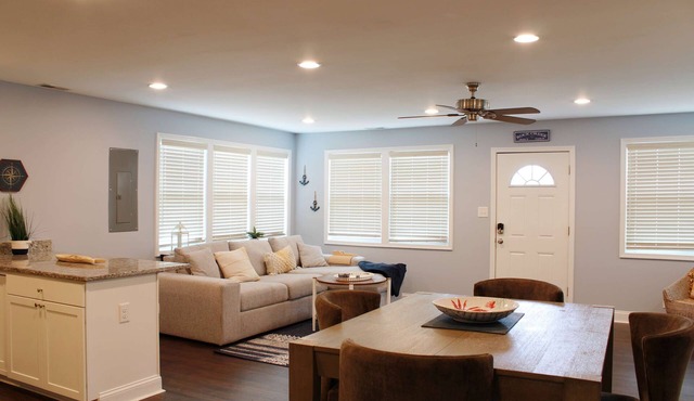 Pet Friendly Water View Cottage