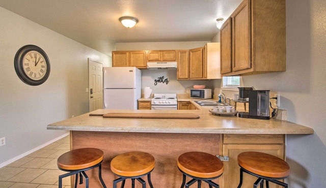 Pet-Friendly West Plains Home Near Downtown!