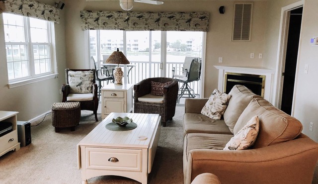 Pet-Friendly with Stunning Water Views in Bethany Bay - No Cleaning Fees