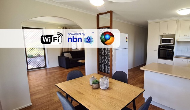 Pet & Tradie Friendly house with Bedroom Aircons