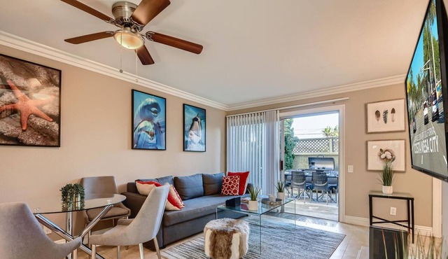 Pet/Work Friendly 3BR W/Yard & Free Parking! (0R1)