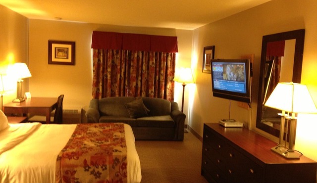 Petawawa River Inn and Suites