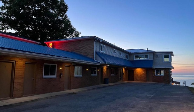 Pete's Lakefront Motel, LLC