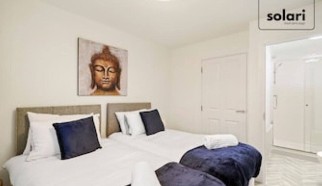 Peterborough Serviced Accommodation - Lux 2 Bed Apartment | Solari Living