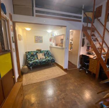Petit appartement au cœur de PARIS