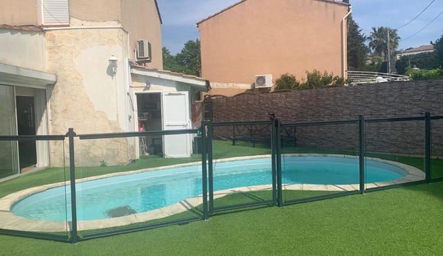 Petit appartement chez l’hôte avec piscine