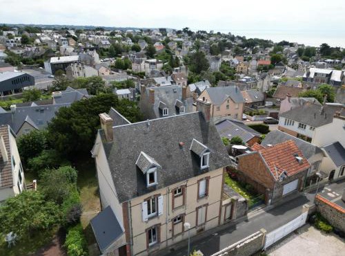 Petit bijou à Saint Pair sur Mer