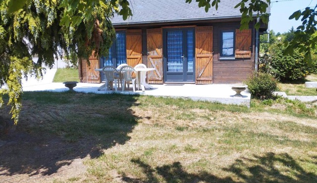 Petit chalet à la campagne