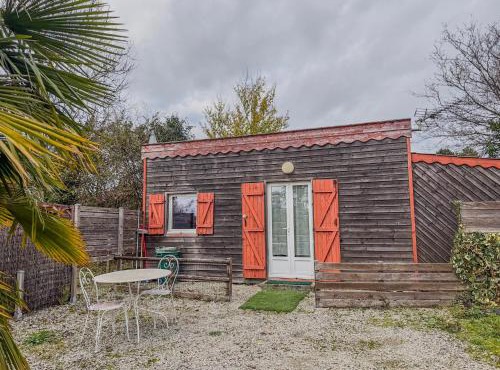 Petit Chalet idéal à la campagne avec parking