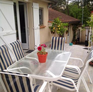 Petit coin de paradis avec jardin clôturé à Auch