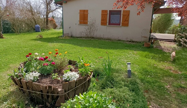 Petit Coin de Paradis Pour 2 Personnes. Meublé 3 Étoiles. Chiens Acceptés