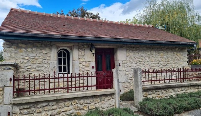 PETIT GÎTE 18 ème tout confort