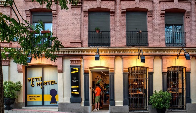 Petit Hostel La Latina