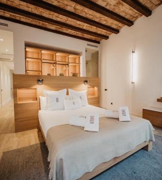 Petit Luxe St. Pere
