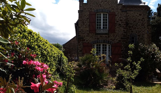 Petit Manoir Breton, direction Saint Malo and beaches, 3-star furnished accommodation