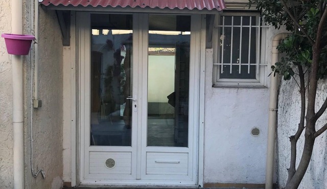 Petit Studio Avec Terrasse Dans Villa