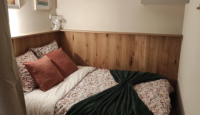 Petit Studio Indépendant Idéalement Situé