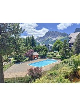 Petit studio mansardé 18 m2 avec piscine gratuite