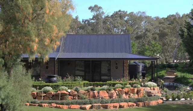 Petit Verdot Cottage - A Vineyard Retreat in Barossa Valley