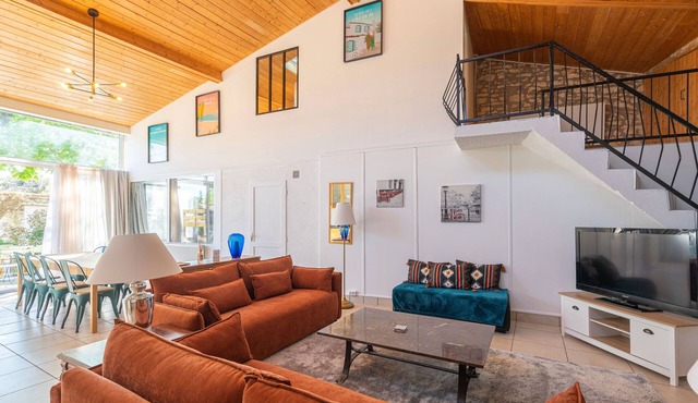 Petite house "Gîte Le Sun House" with shared pool, private terrace and Wi-Fi