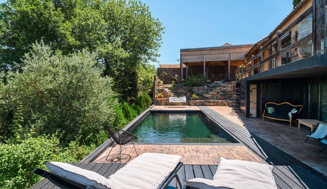 Petite house "Provence" with private terrace, Wi-Fi, and air conditioning