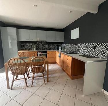 Petite maison de village 2