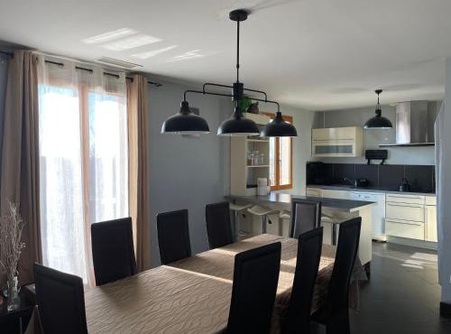 Petite maison en pleine campagne